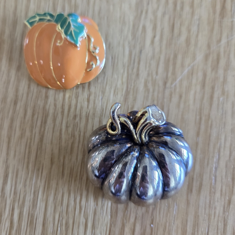 Vintage‎ Best Silver Gold Pumpkin and Orange Enamel Brooch Bundle